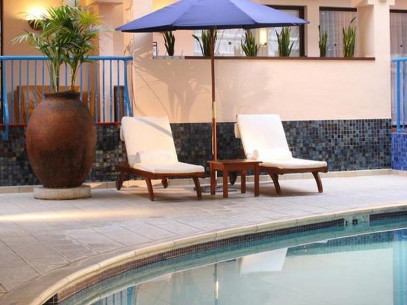 The Aberdeen Dyce Hotel Екстер'єр фото