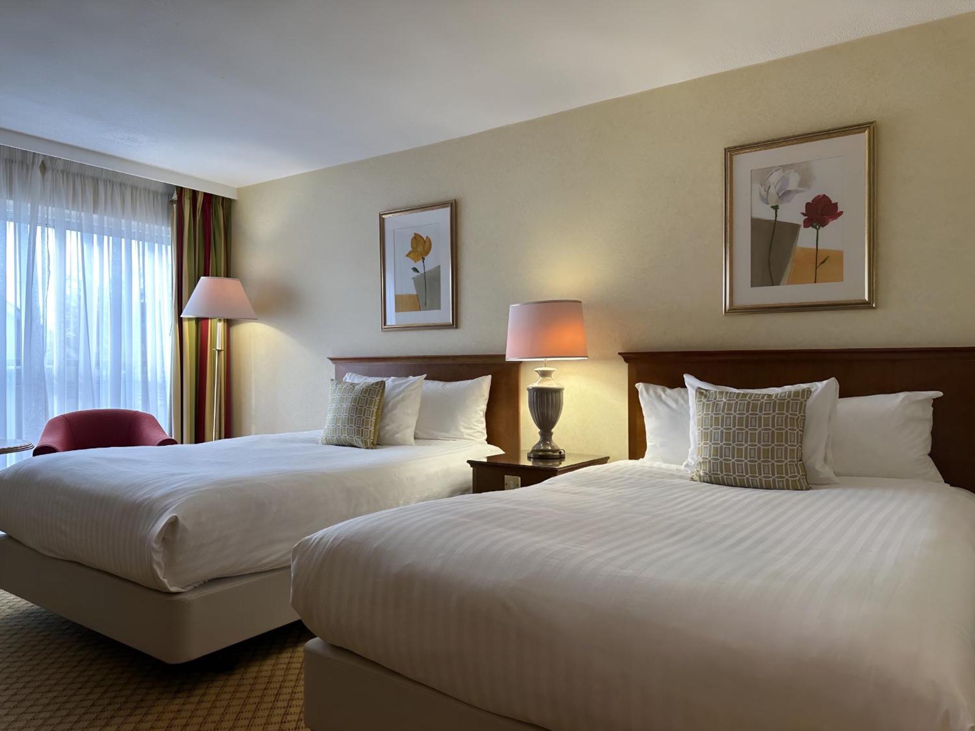 The Aberdeen Dyce Hotel Екстер'єр фото