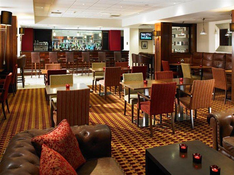 The Aberdeen Dyce Hotel Екстер'єр фото